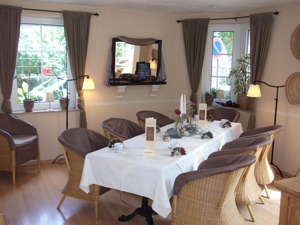 Pension & Cafe Am Kraehenberg Halle  Luaran gambar