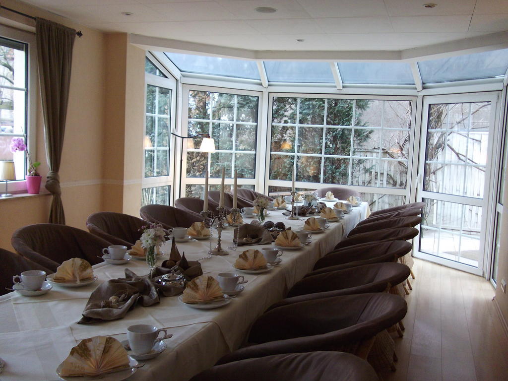 Pension & Cafe Am Kraehenberg Halle  Luaran gambar